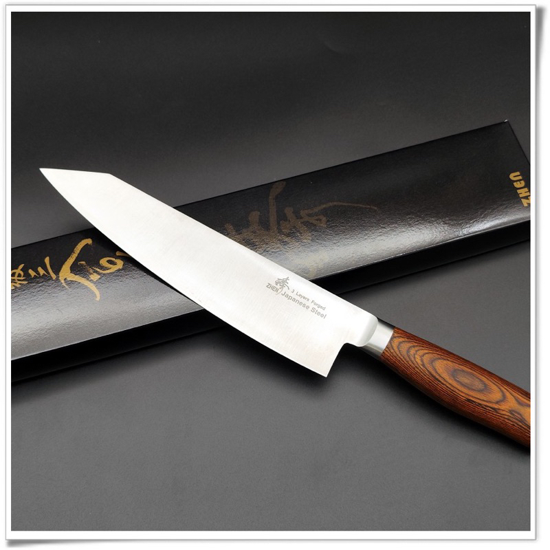 臻PAKKA木柄劍型牛刀-22cm