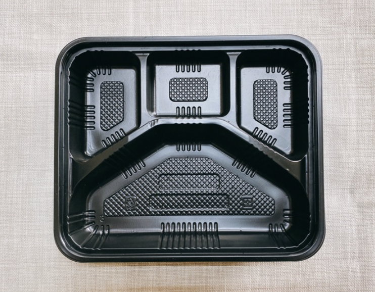 A8四格便當盒（附蓋）